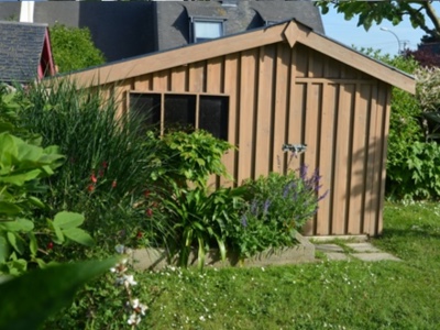 Réalisation d'un abri de jardin en bois à Saint-Malo. par Hugo Pauchard - HP Bois Menuiserie - Saint-Malo